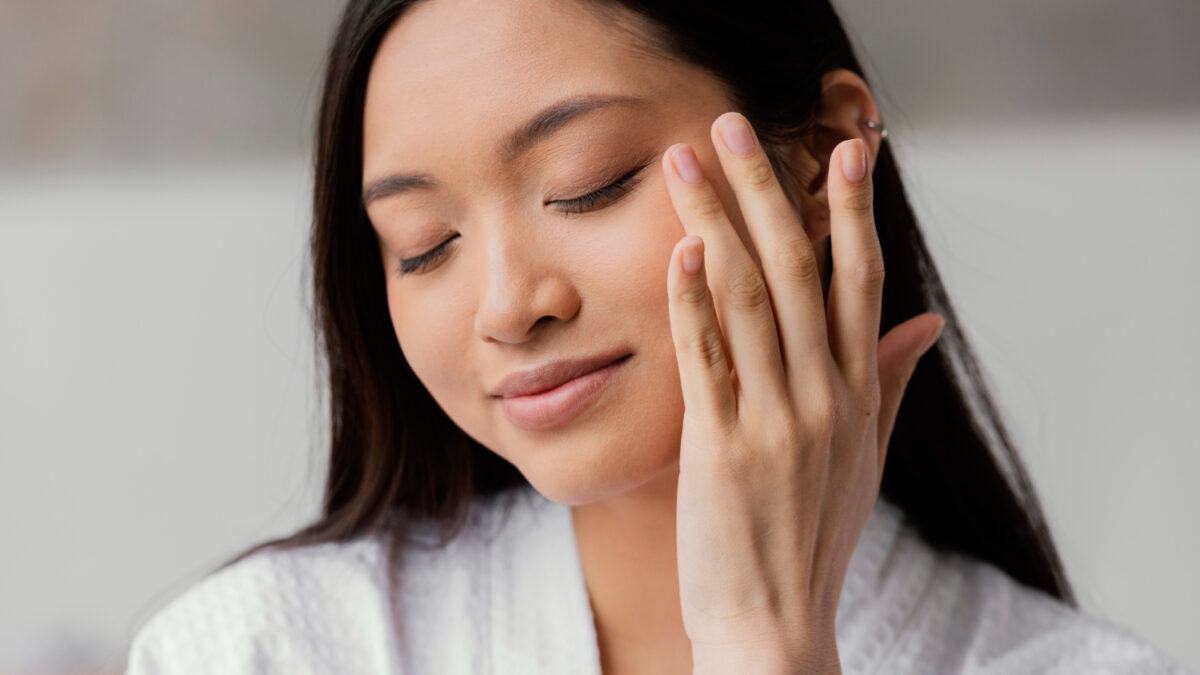 Mewon Korean Cosmetics - 10 พฤติกรรมทำร้ายผิวที่คุณอาจไม่รู้ตัว