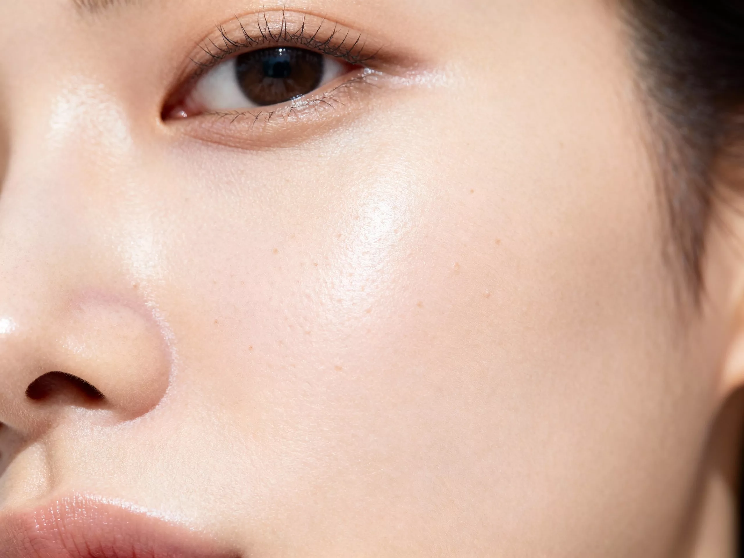 Mewon Korean Cosmetics - ครีมกันแดดทาหน้าไม่อุดตัน สำหรับคนเป็นสิว วิธีเลือกให้ถูกต้อง