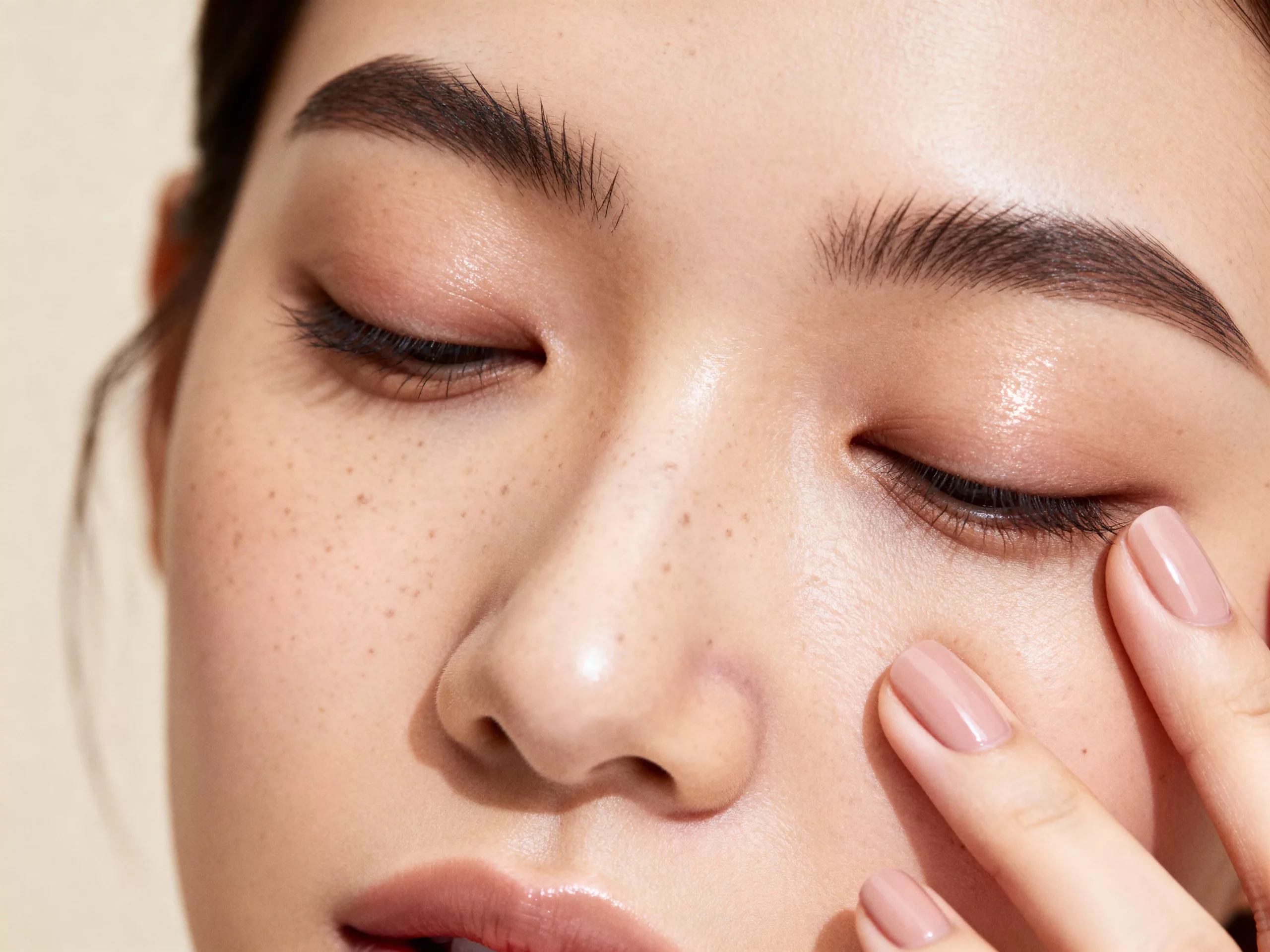 Mewon Korean Cosmetics - เทรนด์เครื่องสำอาง 2026 Skinimalism และ AI Beauty ปฏิวัติวงการความงาม